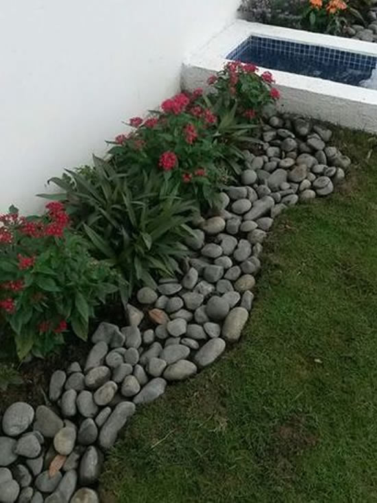 Decoração com Pedras em Jardim