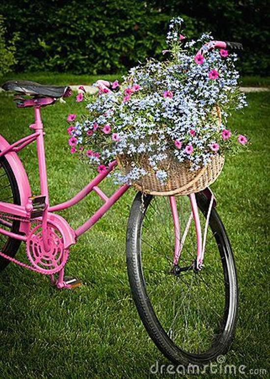 Decoração de Jardim com Bicicletas