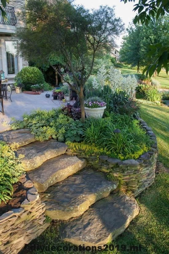 Escadas de pedra para jardim